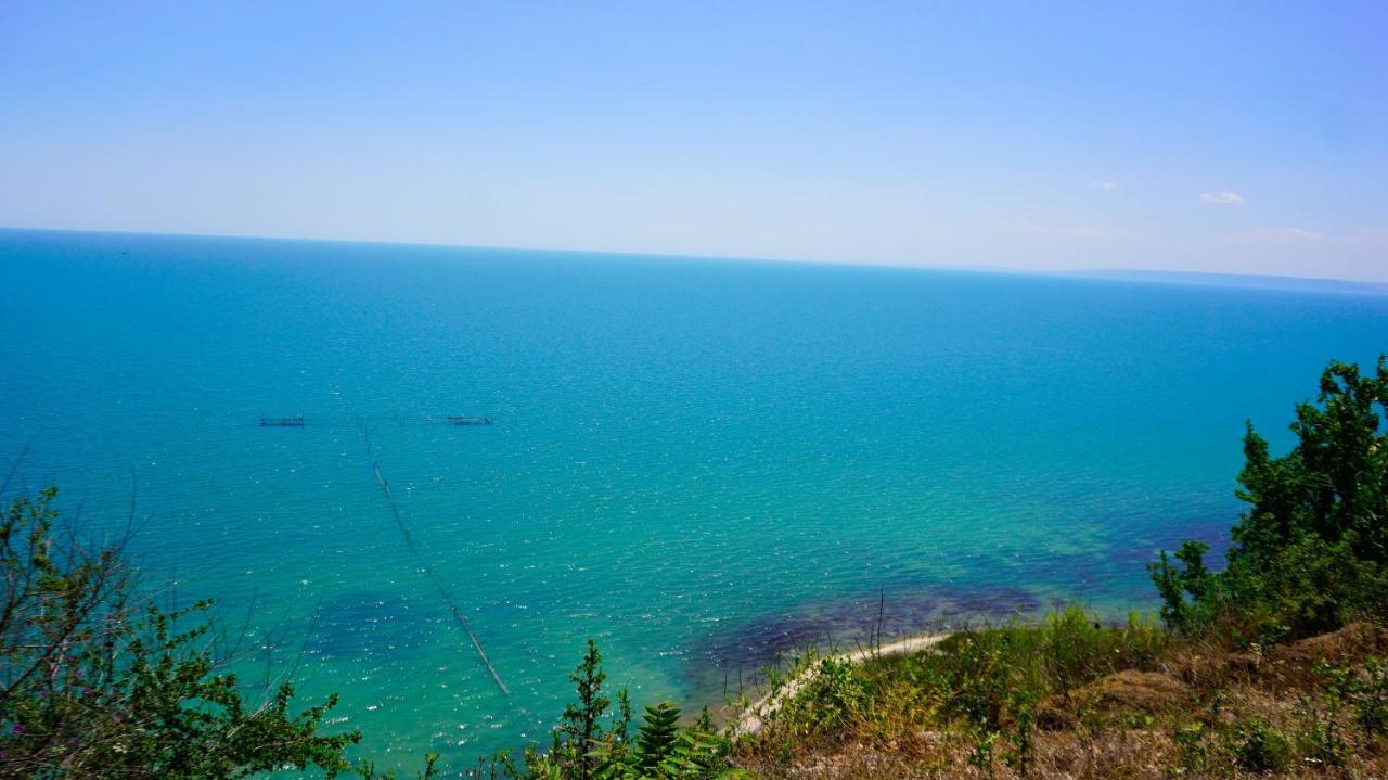 Морски апартаменти Джулая Морнинг - Sea View Apartments July Morning Каварна Екстер'єр фото