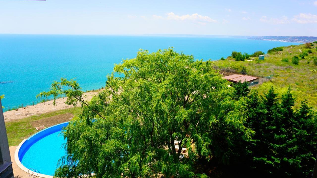 Морски апартаменти Джулая Морнинг - Sea View Apartments July Morning Каварна Екстер'єр фото
