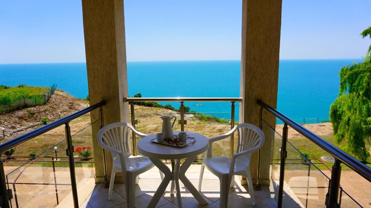 Морски апартаменти Джулая Морнинг - Sea View Apartments July Morning Каварна Екстер'єр фото
