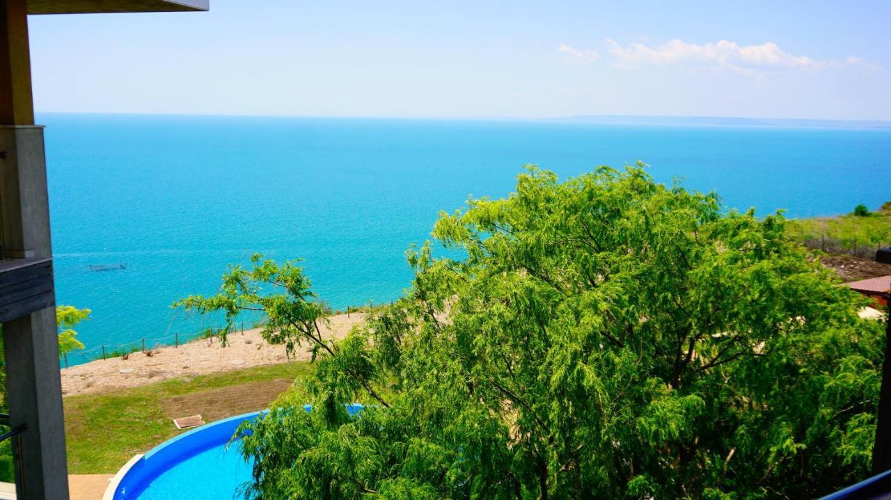 Морски апартаменти Джулая Морнинг - Sea View Apartments July Morning Каварна Екстер'єр фото