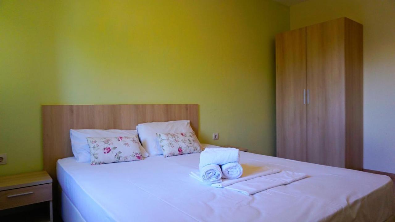 Морски апартаменти Джулая Морнинг - Sea View Apartments July Morning Каварна Екстер'єр фото